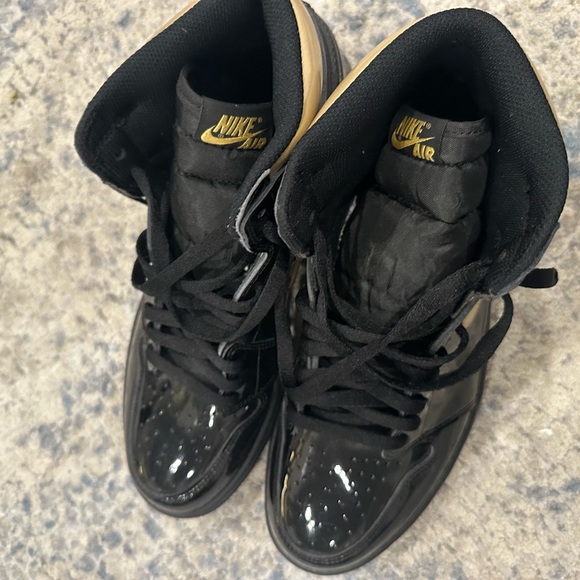 Black and gold patent leather Jordan 1. Worn once great condition. No box - Picture 3 of 5